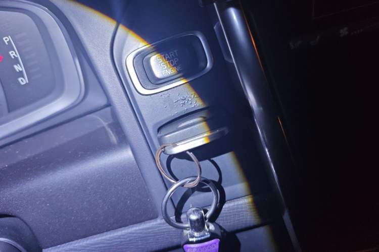 Used Volvo XC60 2014 T5 Zhiyi Edition Vehicle Key