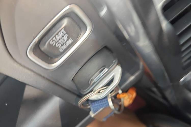 Used Volvo XC60 2014 T6 Zhiyi Edition Vehicle Key
