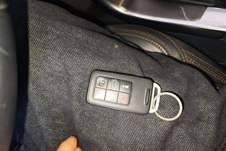 Used Volvo XC60 2014 T6 Zhiyi Edition Vehicle Key