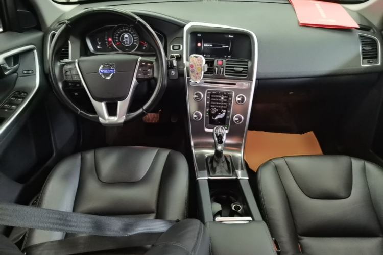 Used Volvo XC60 2014 T5 Zhiyi Edition Center Console