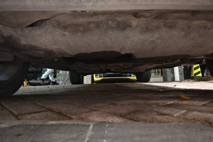 Used Volvo XC60 2014 T6 Zhiyi Edition Chassis Front