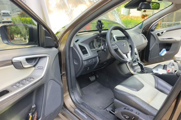 Used Volvo XC60 2014 T5 Zhiya Edition Driver Seat