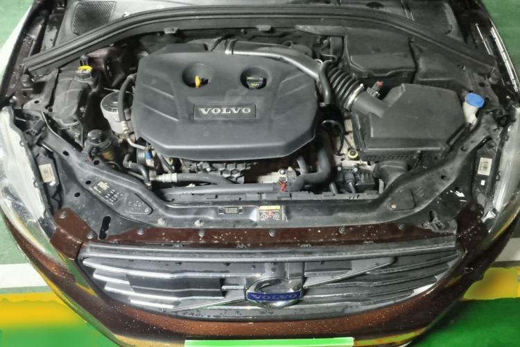 Used Volvo XC60 2014 T5 Zhiya Edition Engine Bay