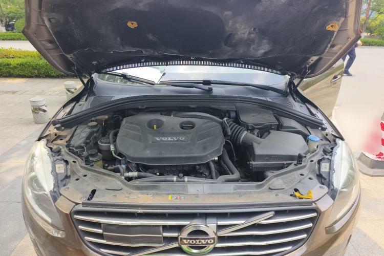Used Volvo XC60 2014 T5 Zhiya Edition Engine Bay