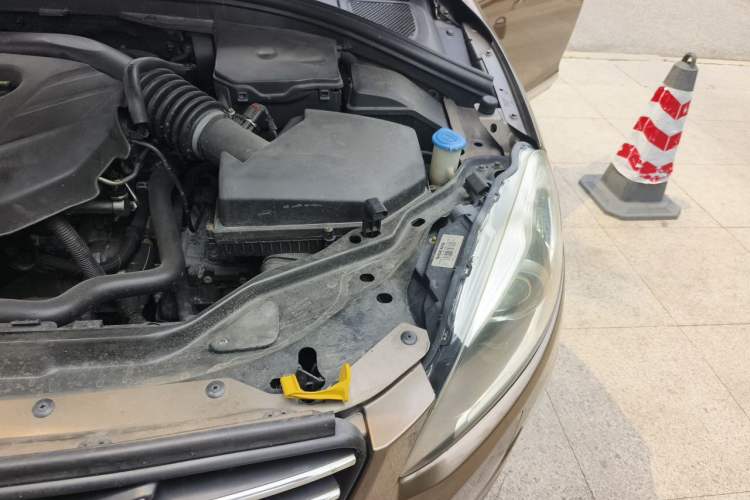 Used Volvo XC60 2014 T5 Zhiya Edition Engine Bay Left