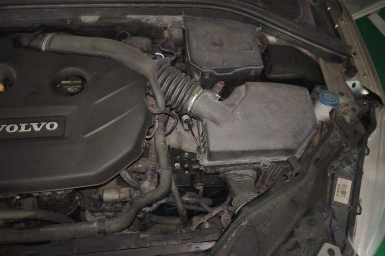 Used Volvo XC60 2014 T5 Zhiyi Edition Engine Bay Left