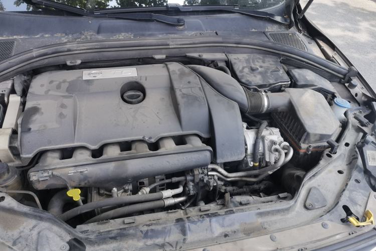 Used Volvo XC60 2014 T6 Zhiya Edition Engine Bay