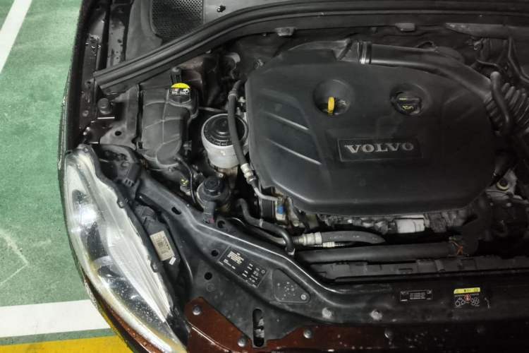 Used Volvo XC60 2014 T5 Zhiya Edition Engine Bay Right