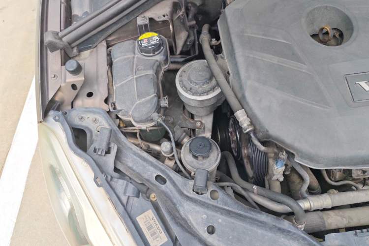 Used Volvo XC60 2014 T5 Zhiyi Edition Engine Bay Right