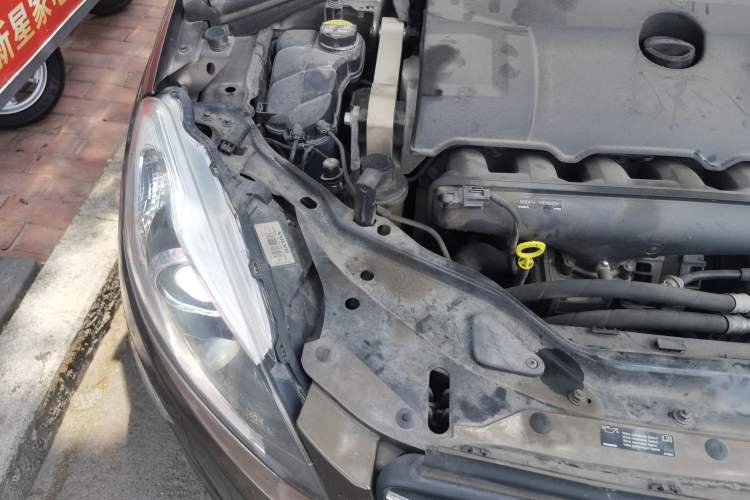 Used Volvo XC60 2014 T6 Zhiya Edition Engine Bay Right