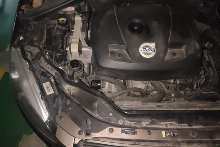 Used Volvo XC60 2014 Restyled T5 Zhiya Edition Engine Bay Right
