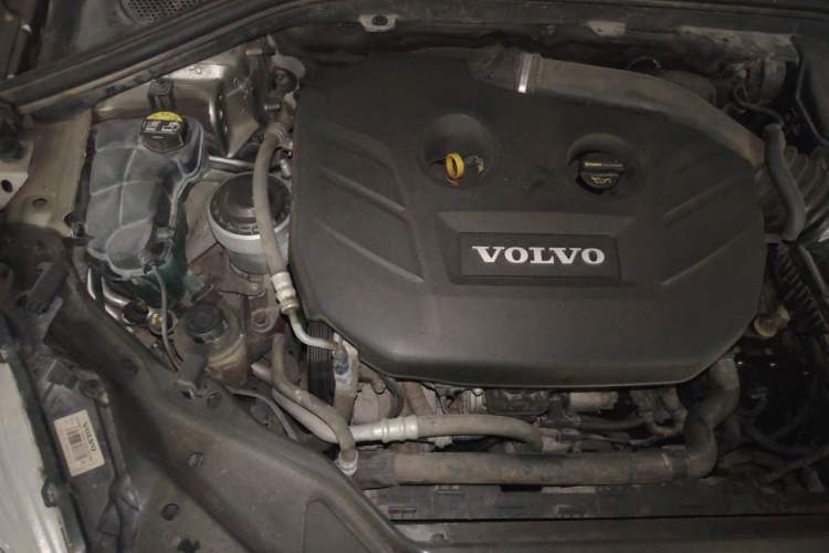 Used Volvo XC60 2014 T5 Zhiyi Edition Engine Bay Right