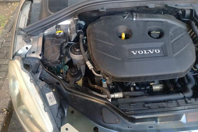 Used Volvo XC60 2014 T5 Zhiyi Edition Engine Bay Right