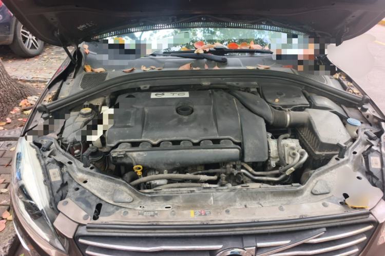 Used Volvo XC60 2014 T6 Zhiyi Edition Engine Bay