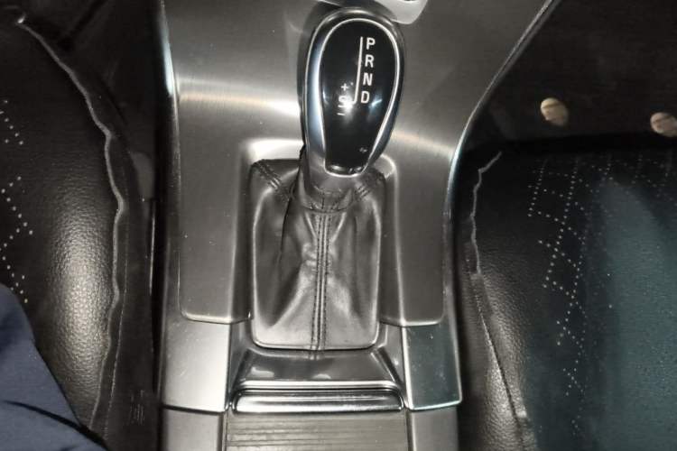 Used Volvo XC60 2014 T5 Zhiya Edition Gear Lever