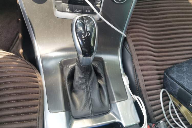 Used Volvo XC60 2014 T6 Zhiya Edition Gear Lever