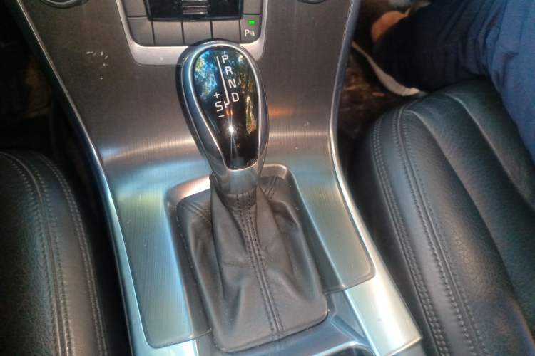 Used Volvo XC60 2014 T5 Zhiyi Edition Gear Lever