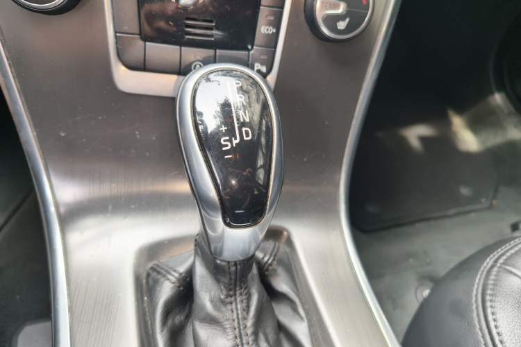 Used Volvo XC60 2014 Facelift T5 Zhiyi Edition Gear Lever