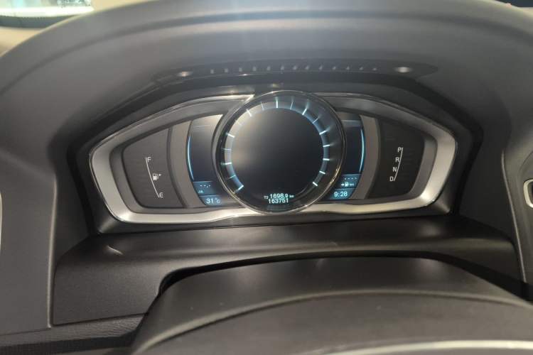 Used Volvo XC60 2014 T6 Zhiyi Edition Instrument Cluster