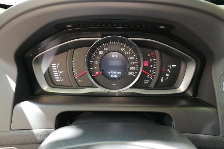 Used Volvo XC60 2014 T5 Zhiyi Edition Instrument Cluster
