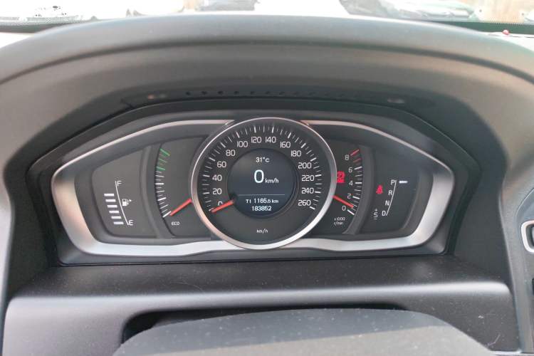 Used Volvo XC60 2014 T5 Zhiyi Edition Instrument Cluster