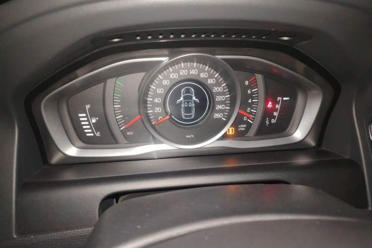 Used Volvo XC60 2014 T5 Zhiyi Edition Instrument Cluster