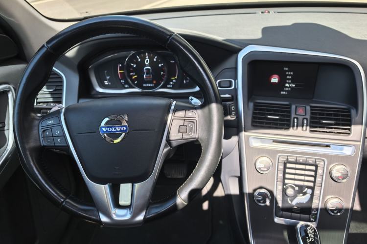 Used Volvo XC60 2014 T6 Zhiyi Edition Interior 2