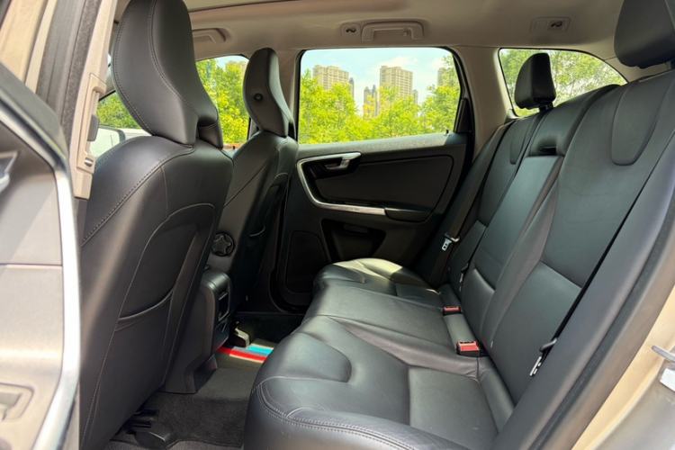 Used Volvo XC60 2014 T5 Zhiyi Edition Interior 3