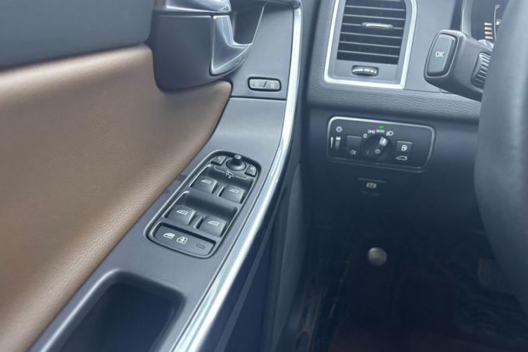 Used Volvo XC60 2014 T5 Zhiya Edition Interior 5