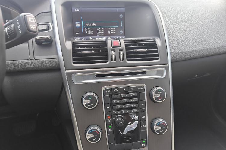 Used Volvo XC60 2014 T5 Zhiyi Edition Interior 6