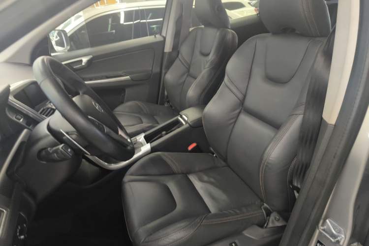Used Volvo XC60 2014 T6 Zhiyi Edition Left Front Seat