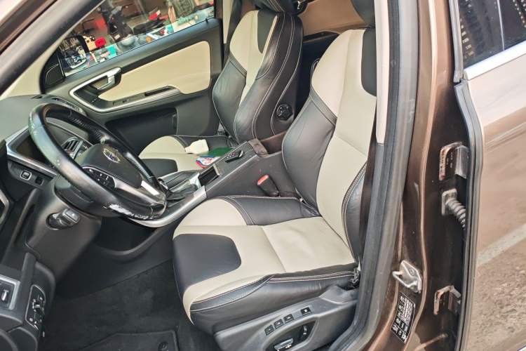 Used Volvo XC60 2014 T5 Zhiya Edition Left Front Seat