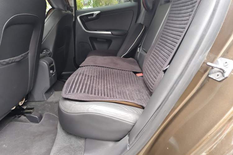 Used Volvo XC60 2014 T5 Zhiyi Edition Left Rear Seat