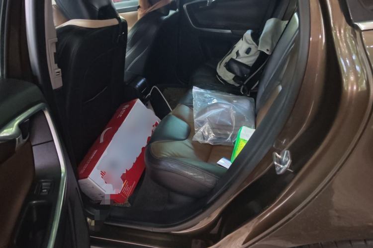 Used Volvo XC60 2014 T6 Zhiyi Edition Left Rear Seat