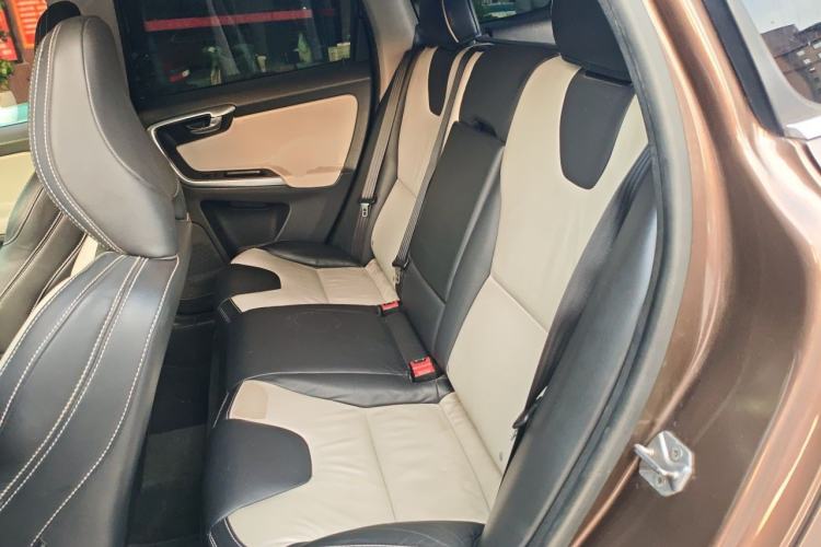 Used Volvo XC60 2014 T5 Zhiya Edition Left Rear Seat
