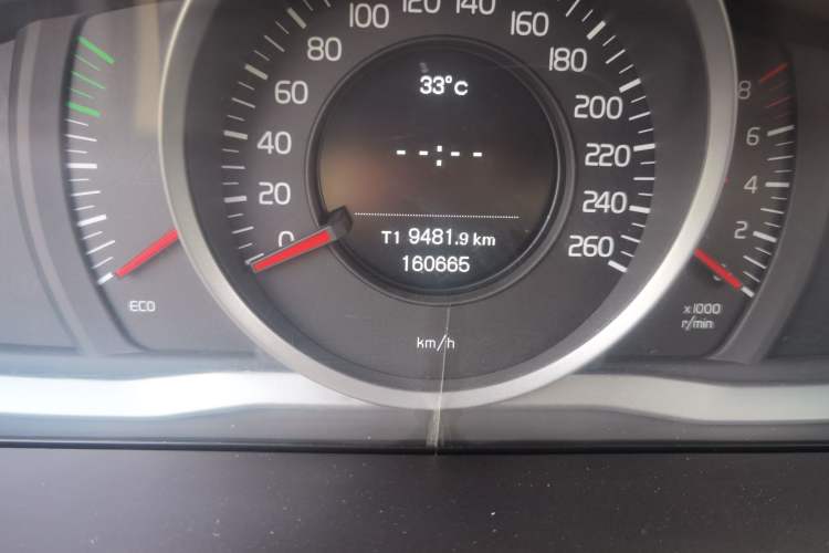 Used Volvo XC60 2014 Facelift T5 Zhiyi Edition Odometer Close Up