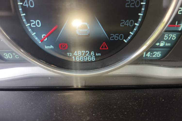 Used Volvo XC60 2014 T5 Zhiya Edition Odometer Close Up