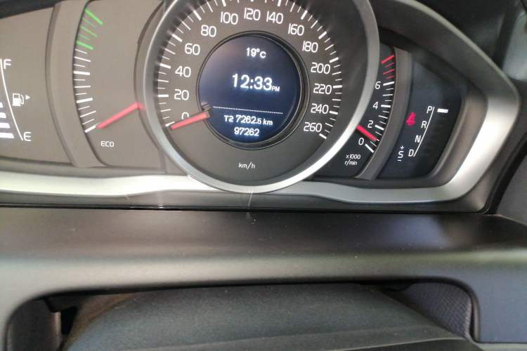 Used Volvo XC60 2014 T5 Zhiyi Edition Odometer Close Up