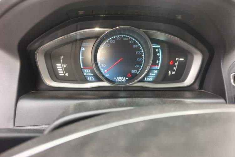 Used Volvo XC60 2014 T6 Zhiyi Edition Odometer Close Up
