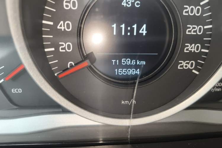 Used Volvo XC60 2014 Facelift T5 Zhiyi Edition Odometer Close Up
