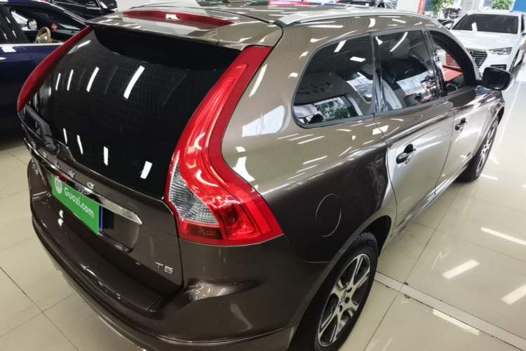 Used Volvo XC60 2014 T5 Zhiyi Edition Rear Right 45 Deg