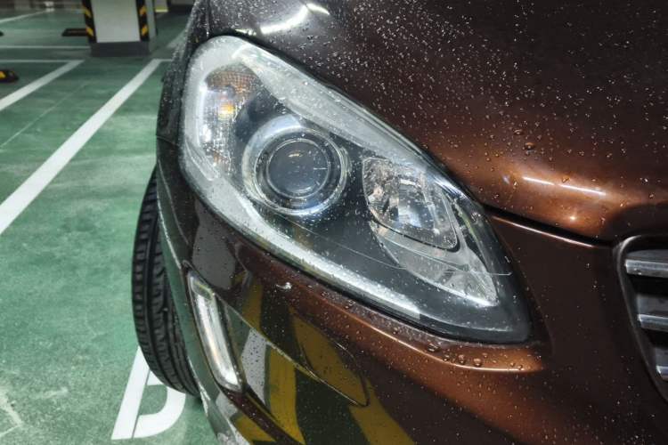 Used Volvo XC60 2014 T5 Zhiya Edition Right Front Headlight