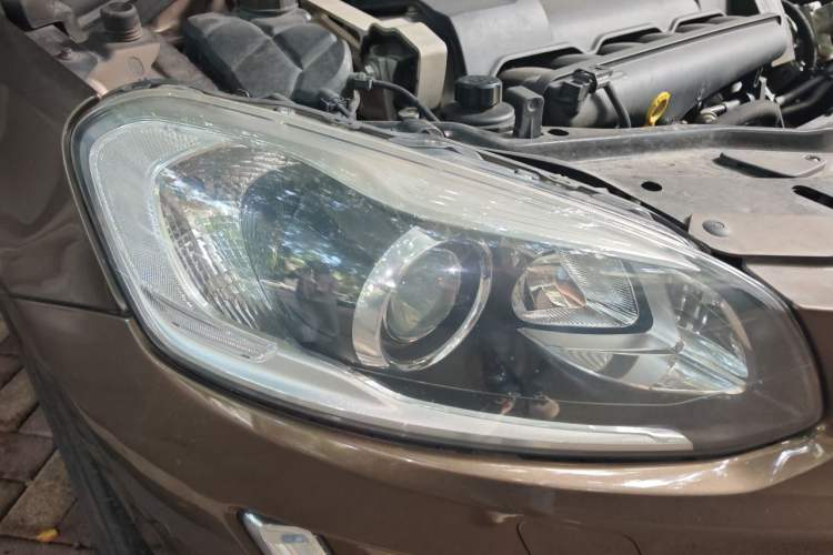 Used Volvo XC60 2014 T6 Zhiyi Edition Right Front Headlight