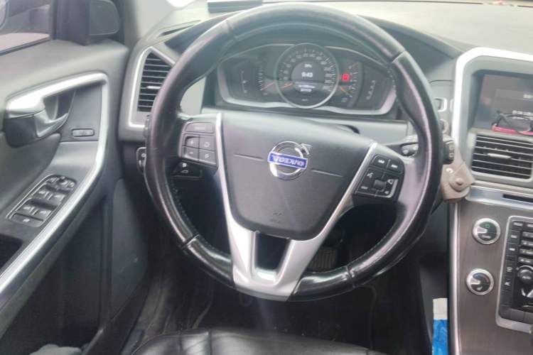 Used Volvo XC60 2014 T5 Zhiyi Edition Steering Wheel