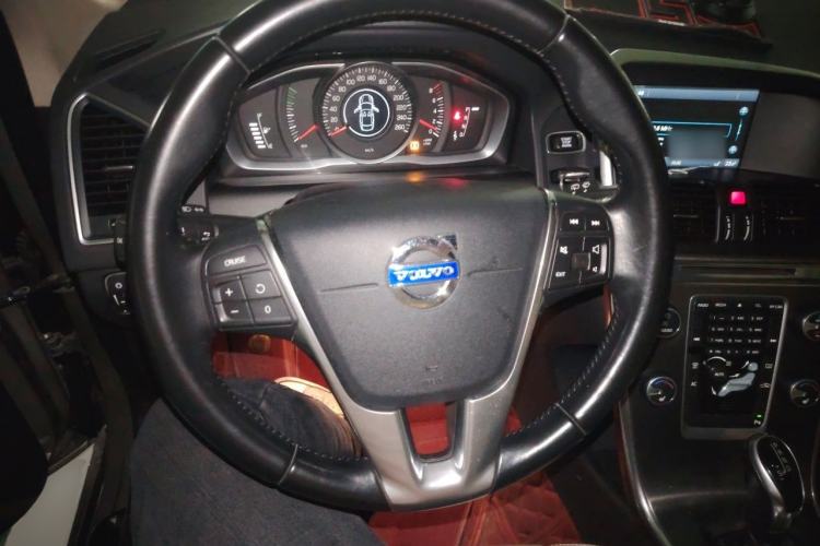 Used Volvo XC60 2014 T5 Zhiyi Edition Steering Wheel