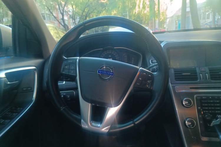 Used Volvo XC60 2014 T5 Zhiyi Edition Steering Wheel