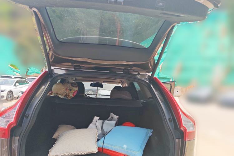 Used Volvo XC60 2014 T5 Zhiyi Edition Trunk