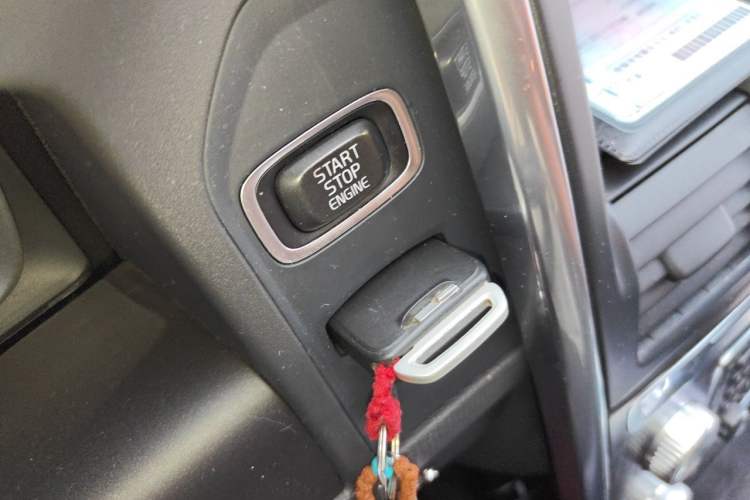 Used Volvo XC60 2014 T5 Zhiyi Edition Vehicle Key