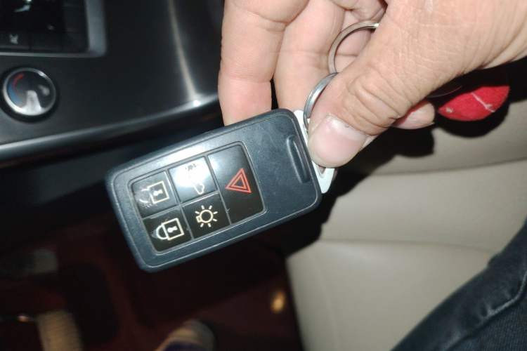 Used Volvo XC60 2014 T5 Zhiyi Edition Vehicle Key