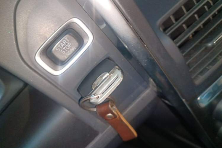 Used Volvo XC60 2014 T5 Zhiyi Edition Vehicle Key